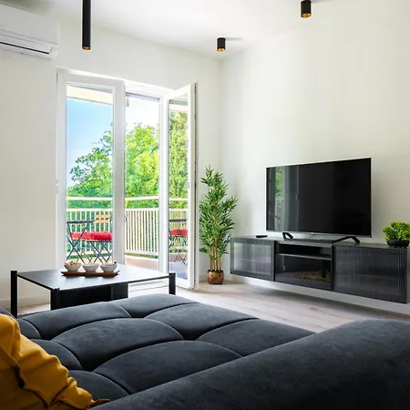 Lumos - Free Private Parking Matulji