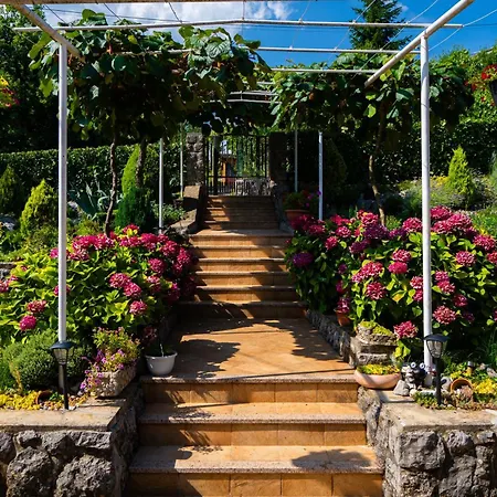 Lumos - Free Private Parking Appartamento